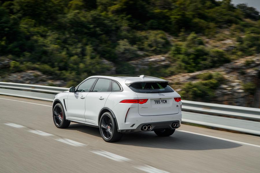  Jaguar F-Pace SVR 2018 года  (WW) (фото 63 из 115)